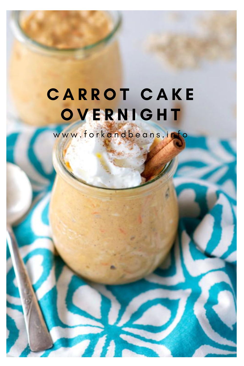 CARROT CAKE OVERNIGHT OATS {HIGH PROTEIN}