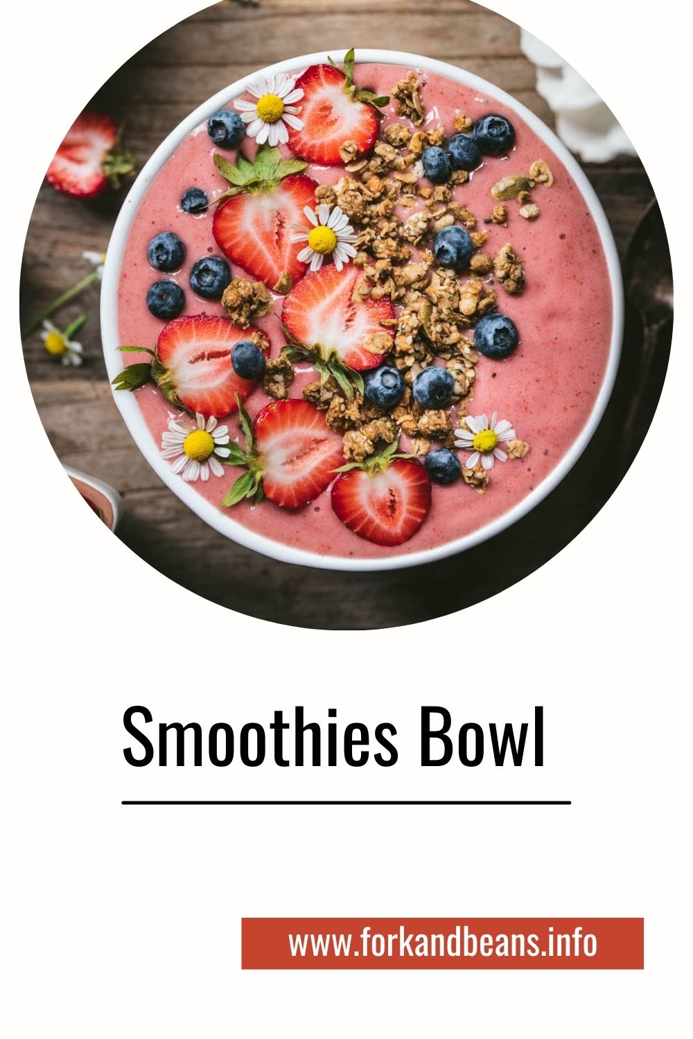 SMOOTHIE BOWL WITH STRAWBERRIES AND CREAM (VEGAN)